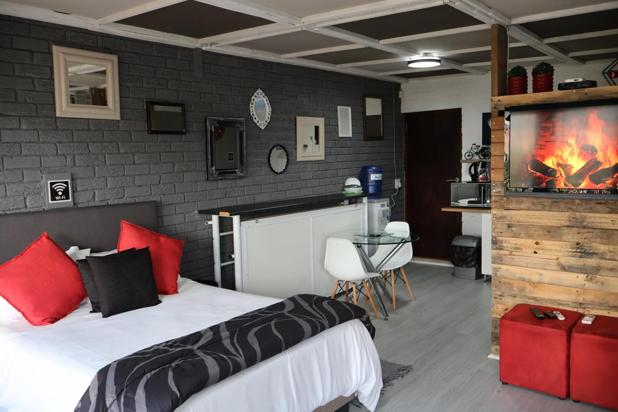 Azura Sleep Brackenfell Apartment Room photo